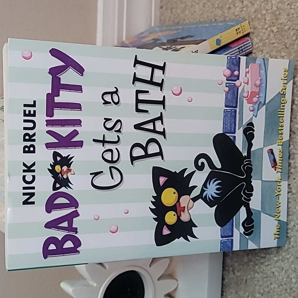 Bad Kitty Book Collection - Picture 8 of 8